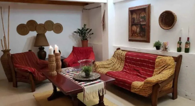 Casa Mamá Tina, Prenota Hotel Hotel a Solola con parcheggio, Parcheggio