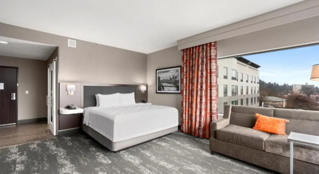 Двухместный номер Deluxe с видом на город Hampton Inn & Suites Spokane Downtown-South