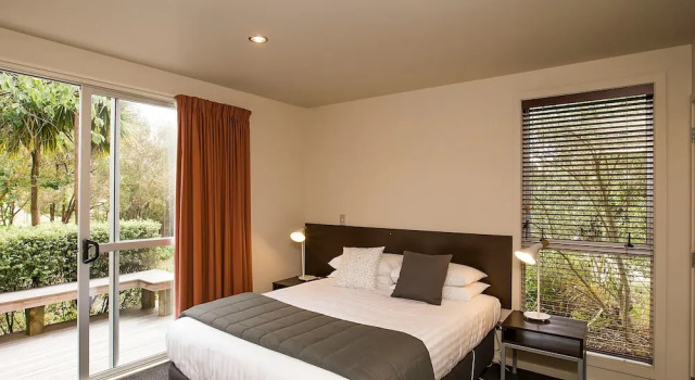 Апартаменты The Claremont Motel