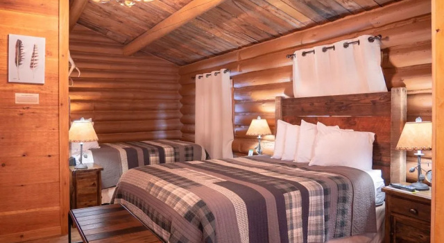 Elkhorn Cabins And Inn