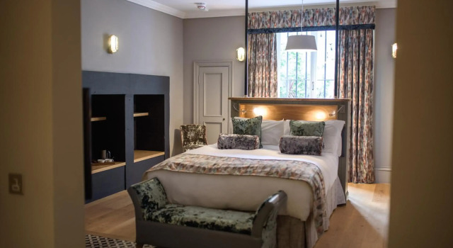 No11 Boutique Hotel & Brasserie, Prenota Hotel Broughton Edimburgo, vicino a Our Dynamic Earth