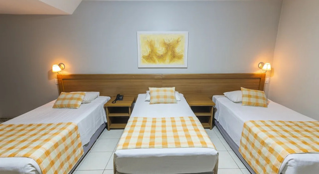 Трёхместный номер Standard Hotel Golden Park Rio de Janeiro Aeroporto By Nacional Inn