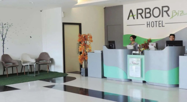 Arbor Biz Hotel, Rezerwuj Hotel Tanie hotele w Sulawesi