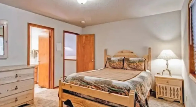 Scenic Wonders Little Sport 2 Bedrooms, Забронировать Дом для отпуска Коттеджи Йосемити-Уэст, Коттедж