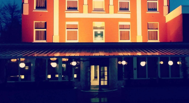 Hotel Juliana, Rezervovat Hotel Hotely v Limburg s parkováním, Parkování