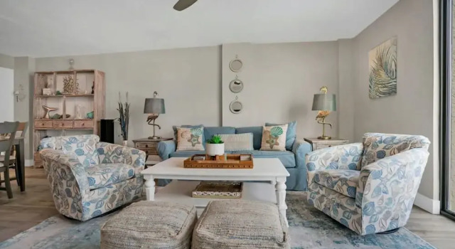 Oceanfront Pool Beach Gear Tennis Smart TVs, Rezerwuj Apartament Hotele w Saint Augustine Area z parkingiem, Parking