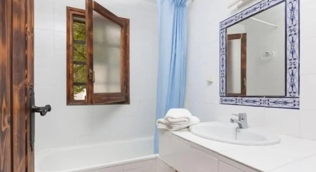 Вилла с 3 комнатами с балконом и с видом на горы Villa Ibicenca