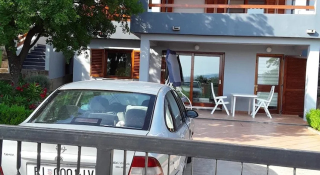 Apartment With 3 Bedrooms in Cesarica, With Wonderful sea View, Enclos, Réserver Appartement Cesarica Lika-Senj County