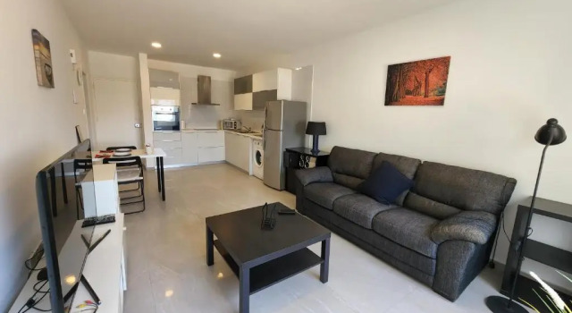 Апартаменты Merab Holidays Apartment Annita Court B14