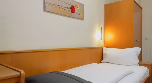 Номер Comfort Elbbrücken Hotel