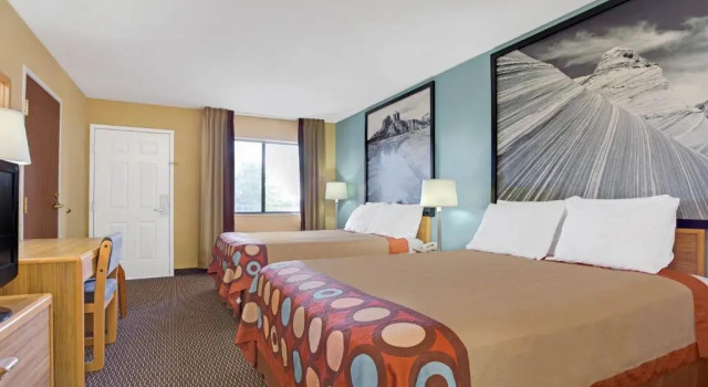 Четырёхместный номер Standard Super 8 by Wyndham Tucson/Grant Road Area AZ