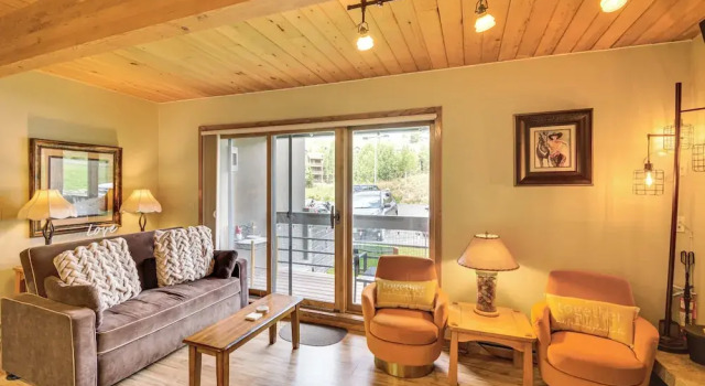 Апартаменты The Love Shack - A Couple's Colorado Retreat!
