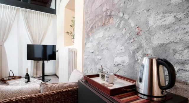 Historical Suites in The Heart of Como Old Town - By House Of Travelers