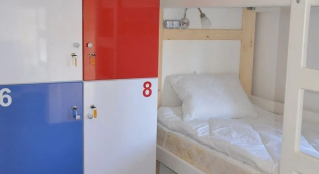 Hostel Countries, Забронировать Хостел Отели Санкт-Петербурга с парковкой, рядом с ТРЦ «Галерея», Парковка