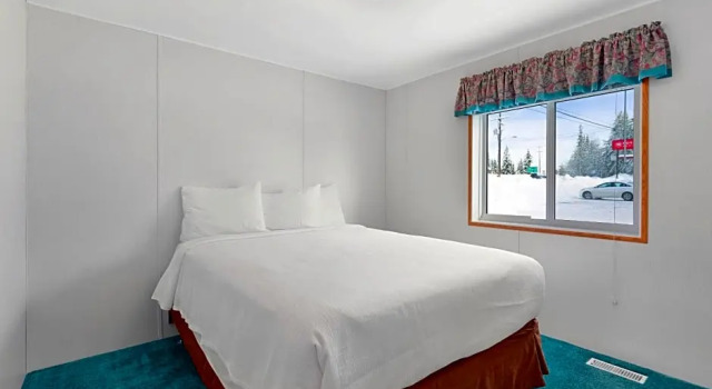 Двухместный номер Standard с 4 комнатами SureStay Hotel by Best Western Rossland Red Mountain