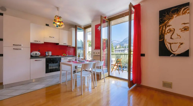 Семейные апартаменты с балконом Claz House