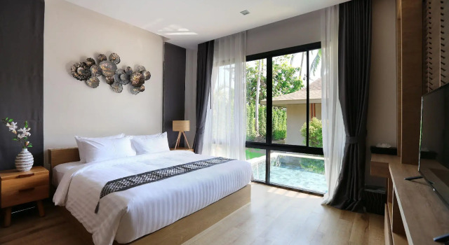 CHUZ Villas Samui SHA Plus, Забронировать Вилла Отели Ламаи-Бич с парковкой, рядом с Ночной рынок Ламаи, Парковка