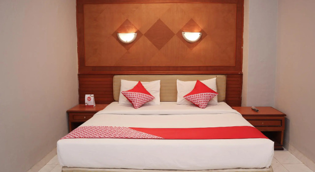 Двухместный номер Standard OYO 742 Mona Plaza Hotel