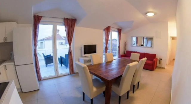 Апартаменты Apartments Leut