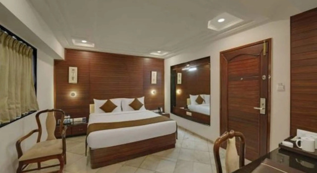 K K Beacon, Rezervovat Hotel Rádžkót 