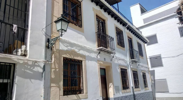 Conde Cecilio, Забронировать Отель Гранада Granada Province, рядом с Музей народных традиций и искусств Los Tiros de Granada