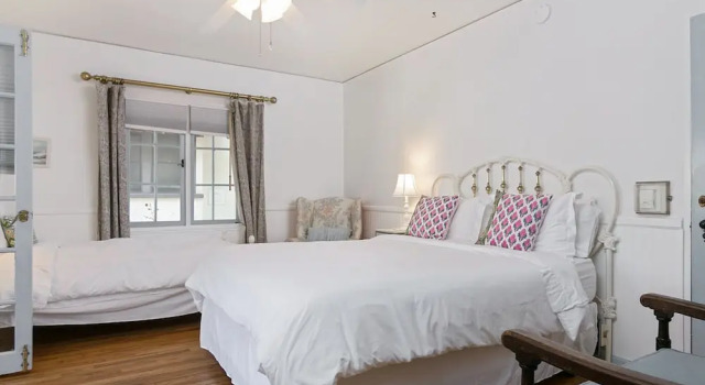 Belle Caruso - Beautiful Boutique, Walk To Beach 1 Bedroom Hotel Room