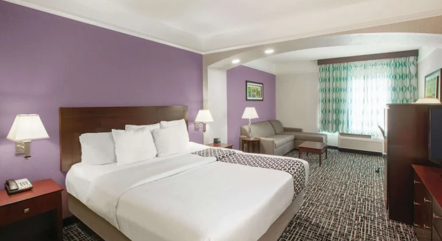 Номер Executive La Quinta by Wyndham Mansfield TX