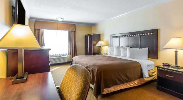 Двухместный номер Standard Quality Inn & Suites Bell Gardens-Los Angeles