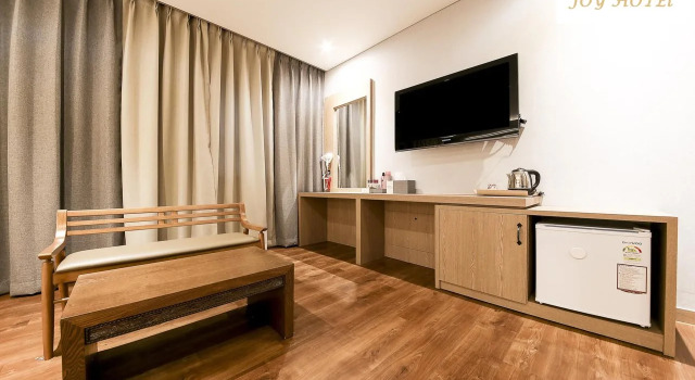 Joy Hotel