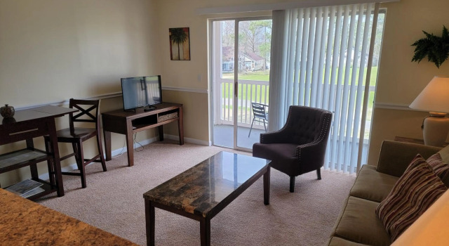 2nd Floor Condo Sleeps 4 1 bed 1 bath Waterway Village 1E, Забронировать Отель Отели Миртл-Бич с бассейном, рядом с Outlet Park at Waccamaw Shopping Center, Бассейн