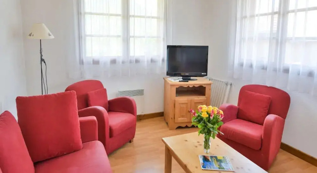Апартаменты Charming Savoyard Apartment