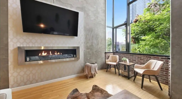 Апартаменты New York Style Penthouse in the Heart of the City