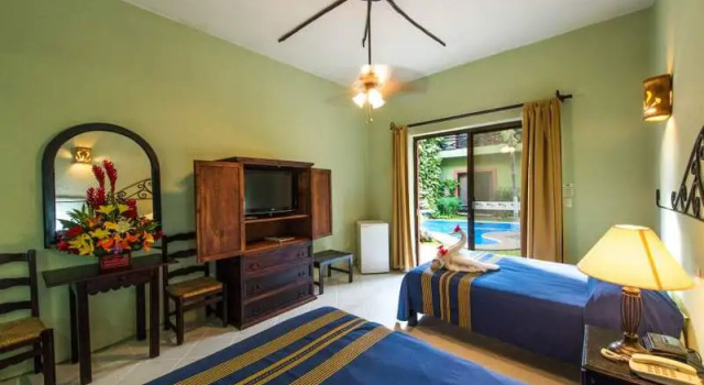 Двухместный номер Standard с балконом Hotel Aventura Mexicana