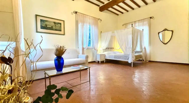 Полулюкс Deluxe Villa Conti