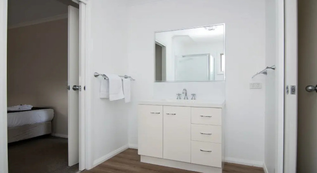 Четырёхместный номер Standard Ashleigh Court Motor Inn
