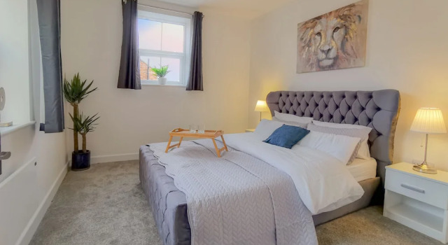 Апартаменты Deluxe Ye Olde Windmill Apartment Free Parking