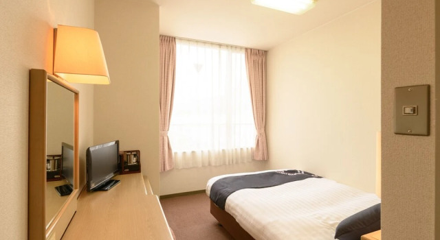 Tabist Ueda Station Hotel