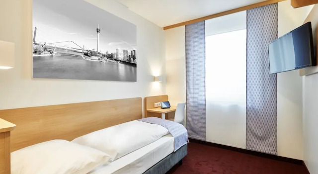 Одноместный номер Basic McDreams Hotel Düsseldorf-City