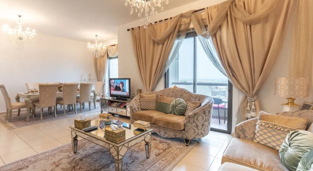 One Perfect Stay - Rimal 2, Забронировать Отель Отели Эмирата Дубая с парковкой, рядом с Jumeirah Palm Tram Station, Парковка