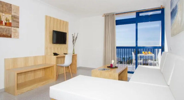 Апартаменты с видом на море Ereza Apartamentos Los Hibiscos