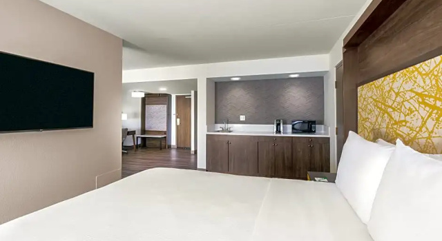 Люкс Holiday Inn La Mirada Buena Park by IHG