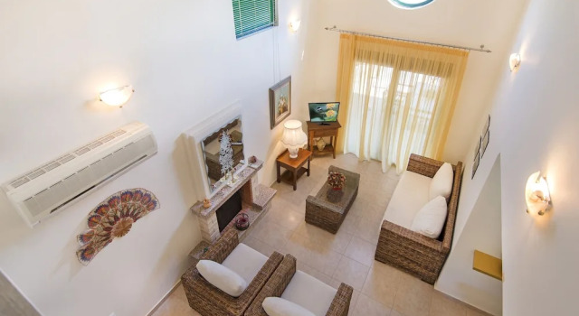 Семейная вилла Theretra Kiotari Villas