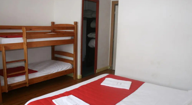 Четырёхместный номер Comfort Chalet Hôtel La Rafale
