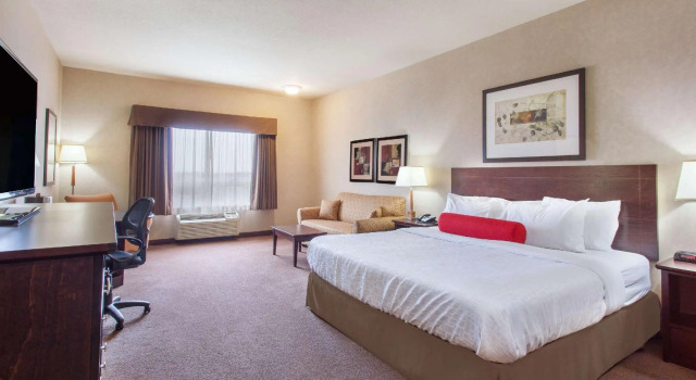 Номер Standard Ramada by Wyndham Camrose
