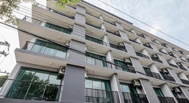 Nidhra, Rezervovat Hotel Hotely v Central Thailand s parkováním, Parkování