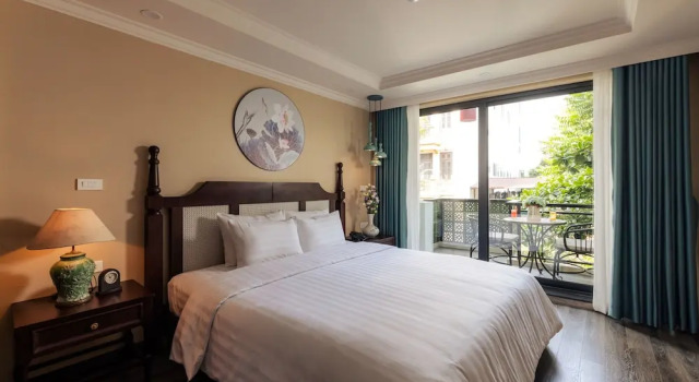 Двухместный номер Standard с балконом The Lotus Aman Hotel