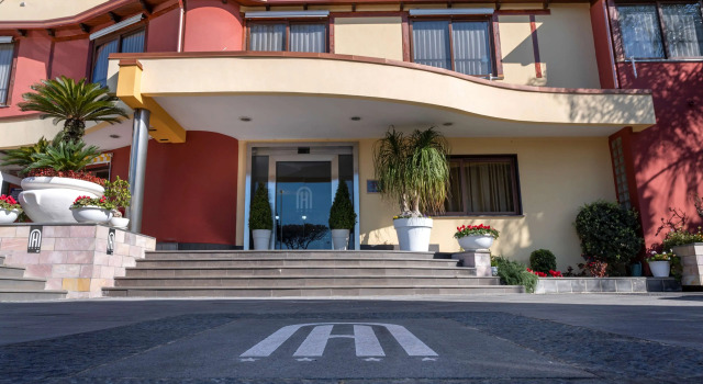 Hotel Agora Sure Hotel Collection by Best Western, Reserva ahora Hotel Hoteles en Lago Patria con desayuno, Desayunos