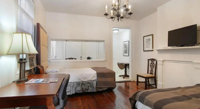 Семейный номер Deluxe Historic Mardi Gras Inn