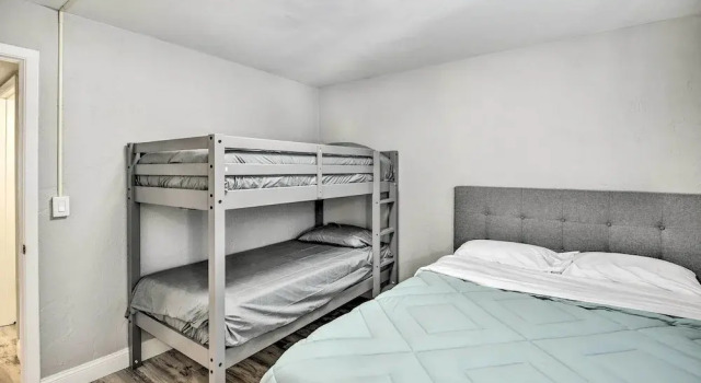 Airy Oceanfront Condo: Steps to Daytona Beach