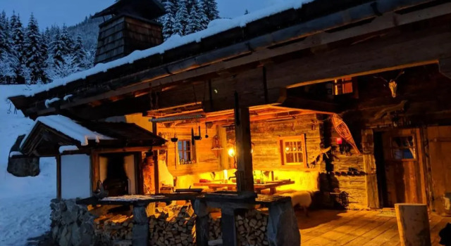 Buccara Zwischenbachalm, Rezerwuj Dom wakacyjny Hotele w Tyrol z parkingiem, Parking